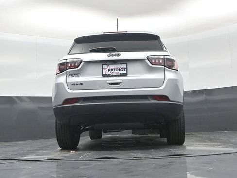 New 2026 Jeep Compass Latitude AWD/4WD image 40