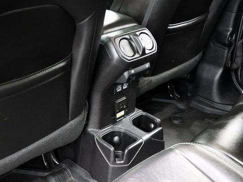 Used 2021 Jeep Gladiator Overland w/ Popular Equipment Package image 15