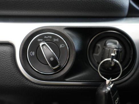 Used 2016 Porsche Boxster image 24