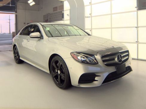 Used 2017 Mercedes-Benz E 300 4MATIC w/ Premium 1 Package image 2