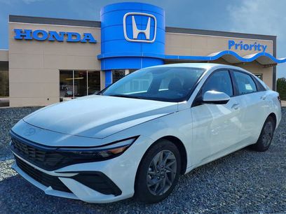 Used 2024 Hyundai Elantra SEL