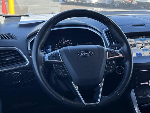 Used 2018 Ford Edge Titanium w/ Equipment Group 301A image 8