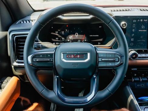New 2026 GMC Canyon AT4 AWD/4WD image 17