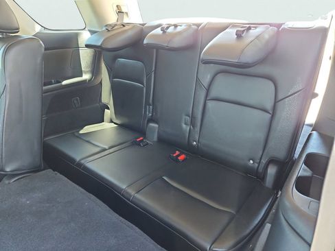 Used 2023 Nissan Pathfinder SL FWD image 34