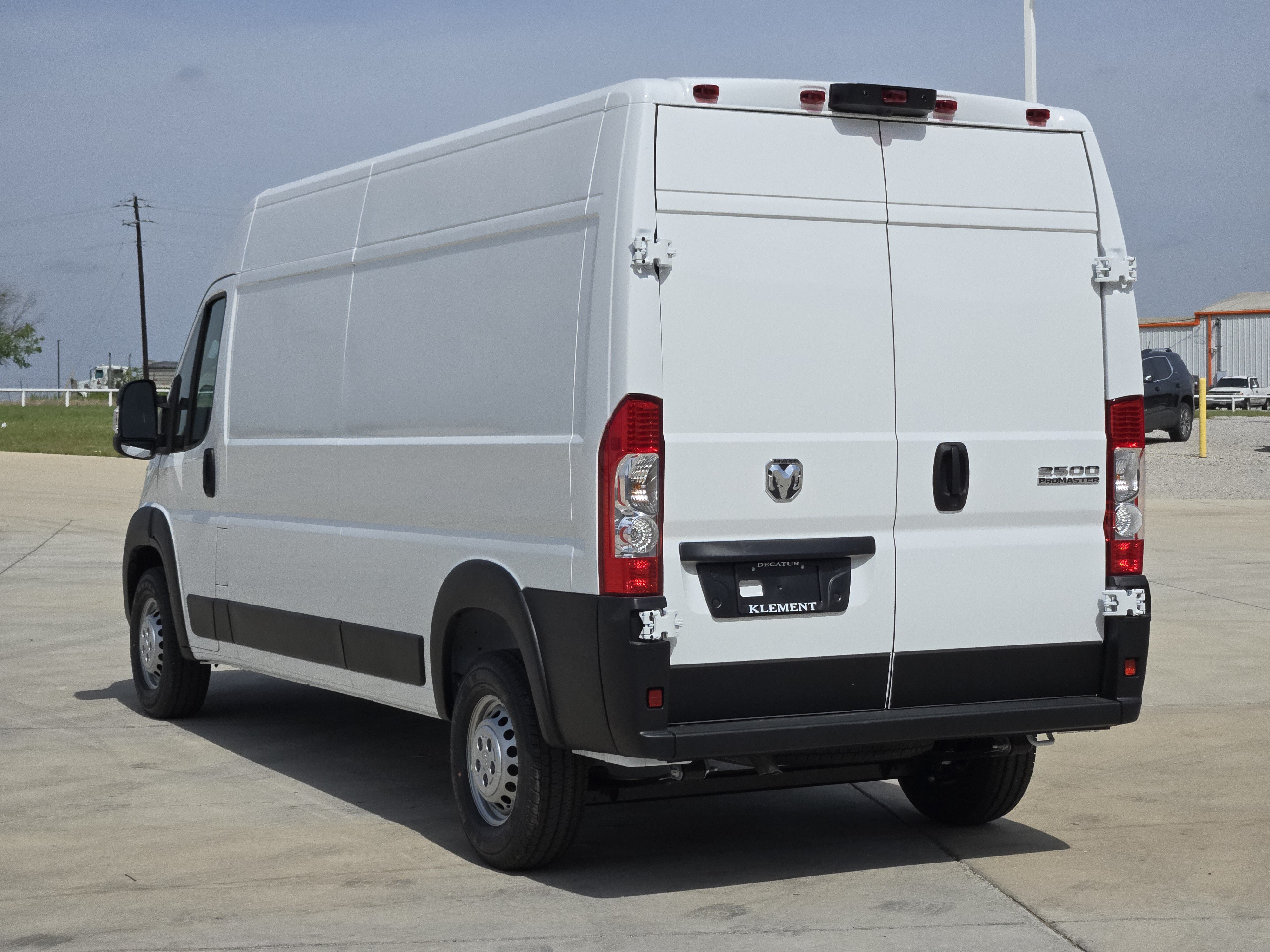 New 2026 RAM ProMaster 2500 w/ Convenience Group FWD image 4