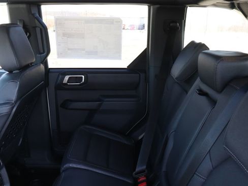 New 2026 Ford Bronco Badlands image 15