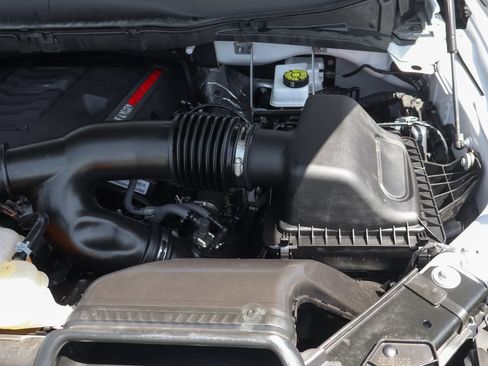 Used 2025 Ford F150 Raptor AWD/4WD image 17