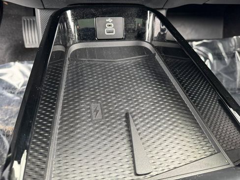 Certified 2025 Ford Mustang Mach-E Premium image 29