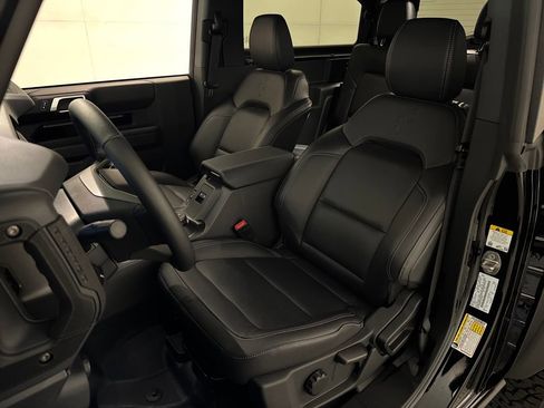 New 2025 Ford Bronco Badlands image 25