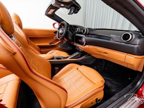 Used 2022 Ferrari Portofino M RWD image 50