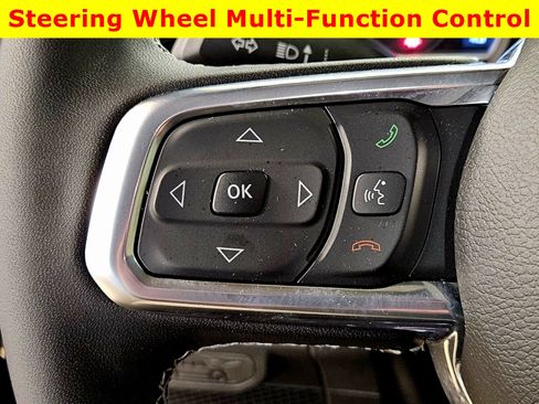 Used 2025 Jeep Wrangler Sahara AWD/4WD image 24