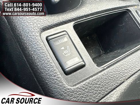 Used 2018 Nissan Rogue SV AWD/4WD image 17