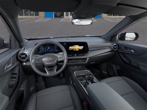 New 2026 Chevrolet Equinox LT w/ Convenience Package II image 15