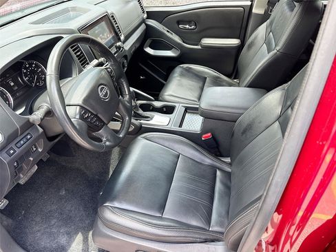 Used 2023 Nissan Frontier SV w/ SV Premium Package RWD image 21