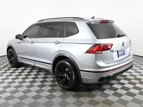Used 2024 Volkswagen Tiguan SE R-Line FWD image 7