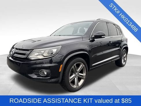 Used 2017 Volkswagen Tiguan Sport image 3