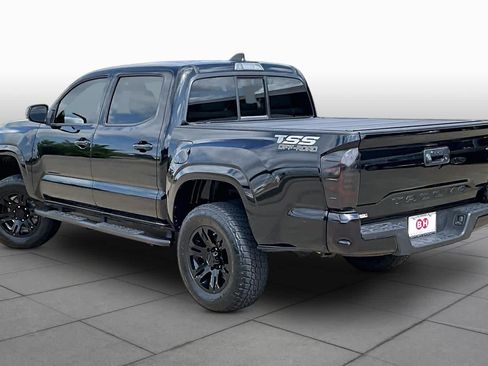 Used 2022 Toyota Tacoma SR w/ SR Convenience Package RWD image 12