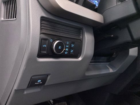 New 2026 Ford F250 XL w/ XL Chrome Package image 11