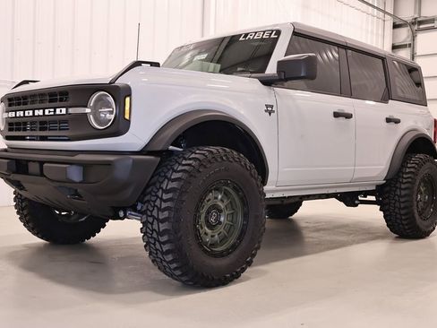 New 2026 Ford Bronco 4-Door AWD/4WD image 5