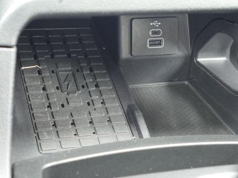 Certified 2024 Ford Ranger XLT AWD/4WD image 16