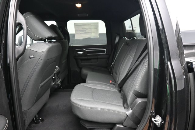 New 2027 RAM 3500 Big Horn AWD/4WD image 12
