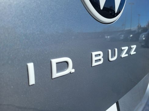 New 2025 Volkswagen ID. Buzz Pro S image 24