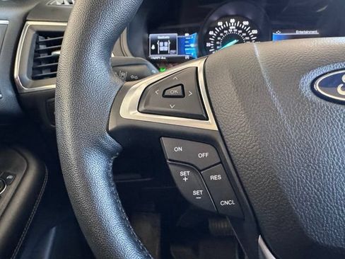 Certified 2022 Ford Edge Titanium AWD/4WD image 16