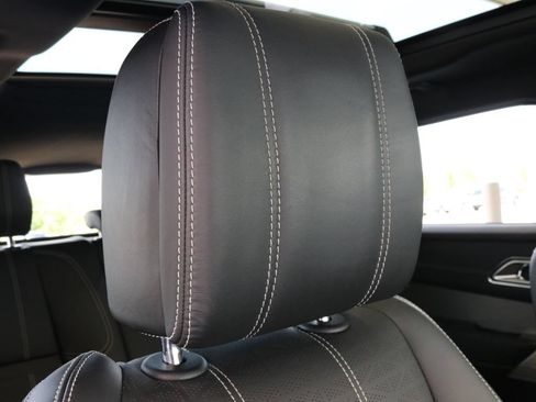 Used 2019 Land Rover Range Rover Velar R-Dynamic HSE AWD/4WD image 48