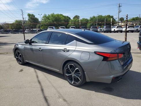 Used 2024 Nissan Altima 2.5 SR w/ SR Premium Package image 2