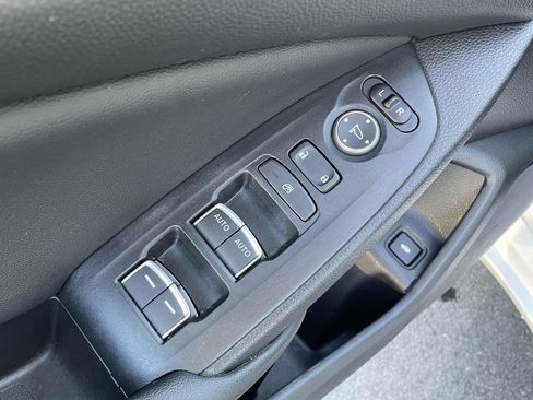 Used 2021 Honda Accord Sport image 6