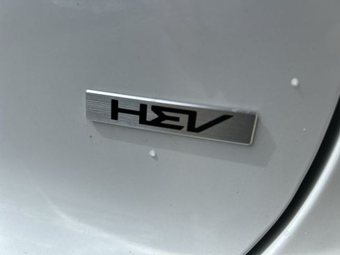 New 2026 Kia Niro EX FWD image 8