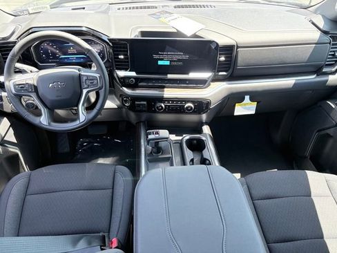 New 2026 Chevrolet Silverado 1500 RST AWD/4WD image 7