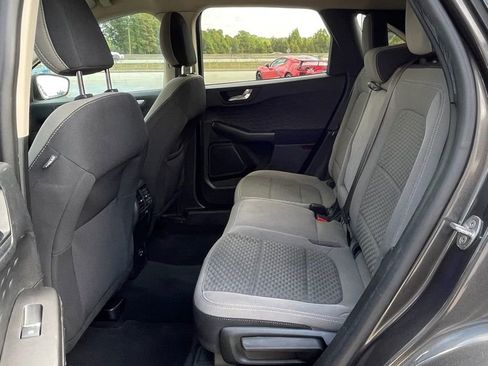 Used 2020 Ford Escape SE image 33