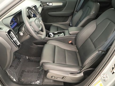 Used 2024 Volvo XC40 B5 Ultimate w/ Protection Package Premier AWD/4WD image 22