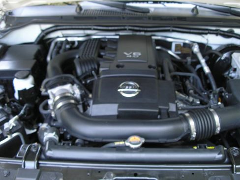Used 2019 Nissan Frontier SV RWD image 11