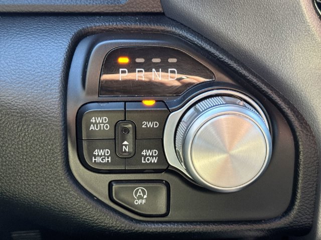 Used 2022 RAM 1500 Laramie AWD/4WD image 16