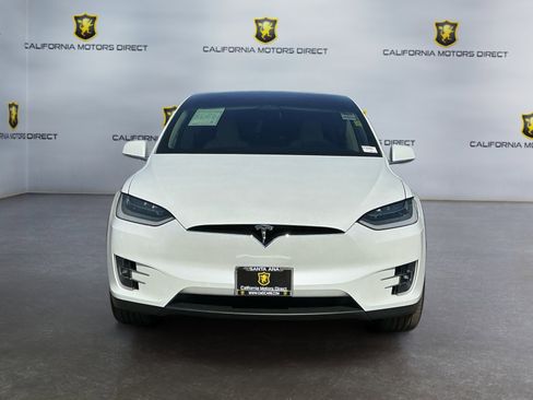 Used 2019 Tesla Model X 75D AWD/4WD image 2