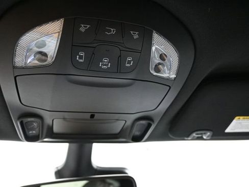 New 2026 Chrysler Pacifica Select FWD image 37