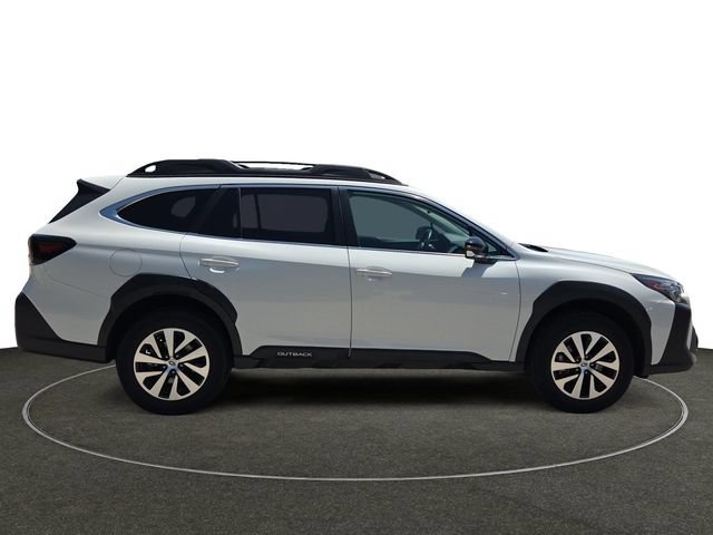 Used 2025 Subaru Outback Premium AWD/4WD image 7