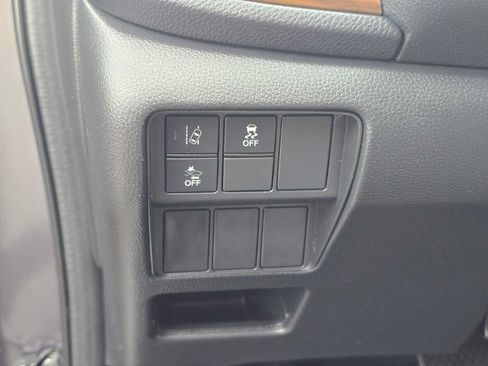 Used 2017 Honda CR-V EX image 25
