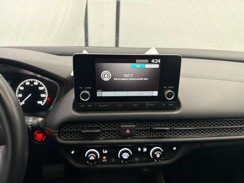 Used 2025 Honda HR-V Sport image 25
