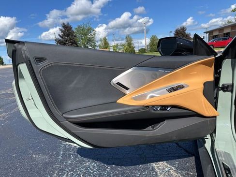 Used 2024 Chevrolet Corvette Stingray Preferred Cpe w/ 2LT image 16