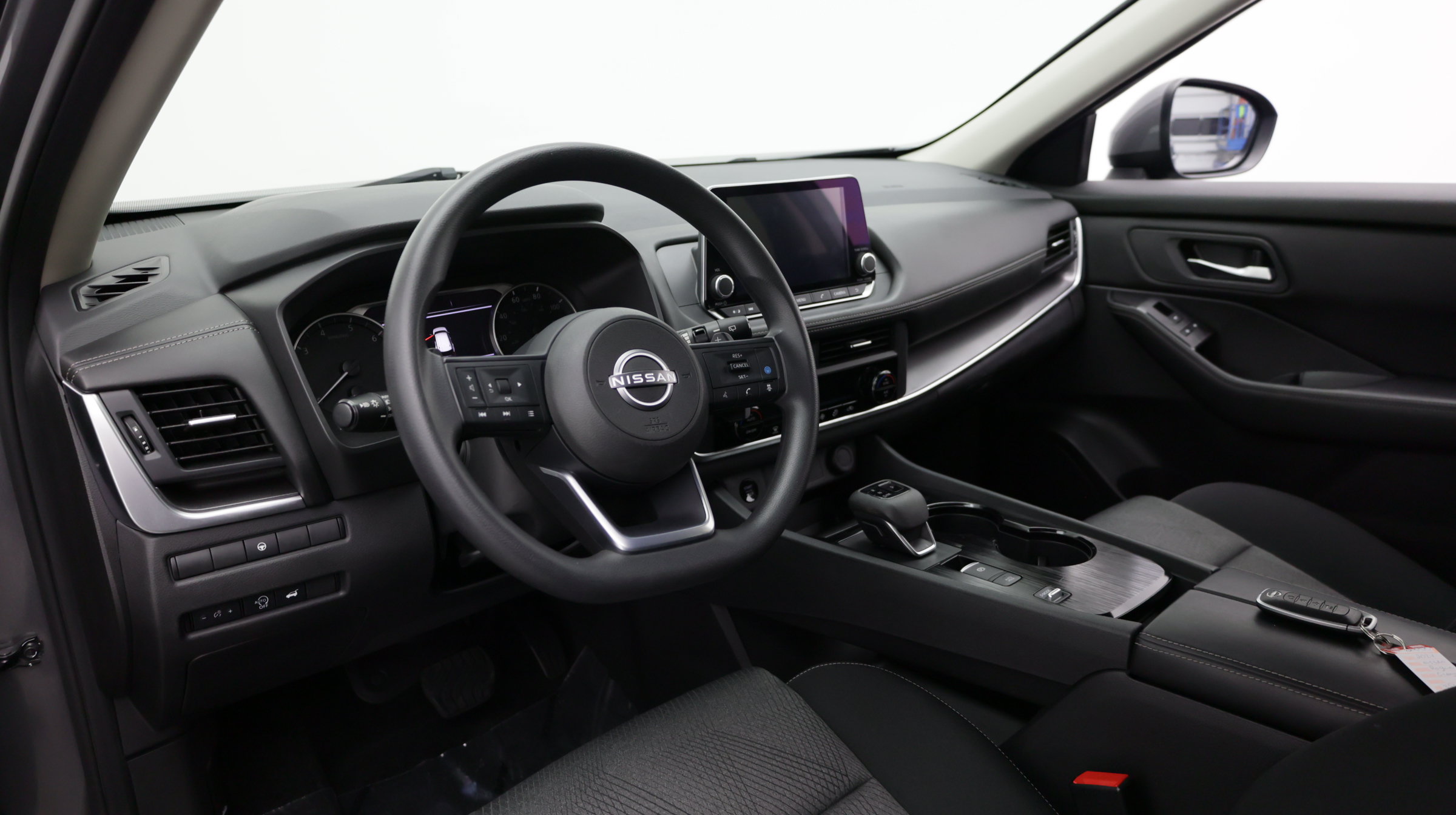 Used 2024 Nissan Rogue SV FWD image 12