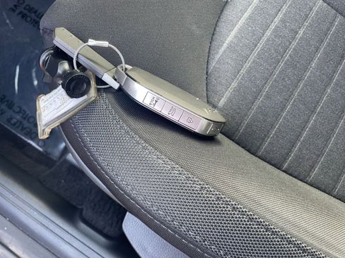 Used 2025 Kia K5 LXS image 21