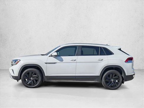 Used 2022 Volkswagen Atlas Cross Sport SE image 9