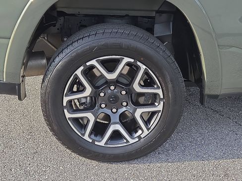 Used 2026 RAM 1500 Laramie AWD/4WD image 7