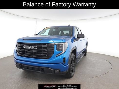Used 2023 GMC Sierra 1500 Elevation w/ LPO, Elevation Black Package AWD/4WD image 1