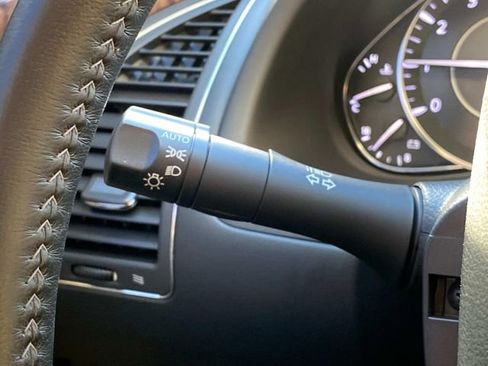 Used 2018 Nissan Armada Platinum w/ Captain Seat Package image 23