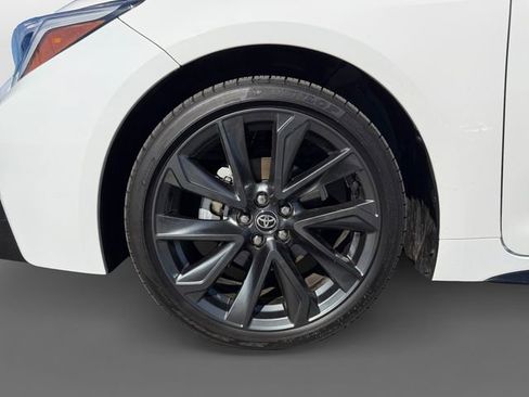 Certified 2025 Toyota Corolla SE w/ Convenience Package image 12