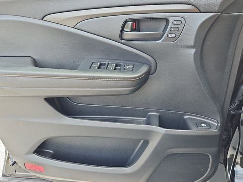 Certified 2025 Honda Ridgeline TrailSport image 25